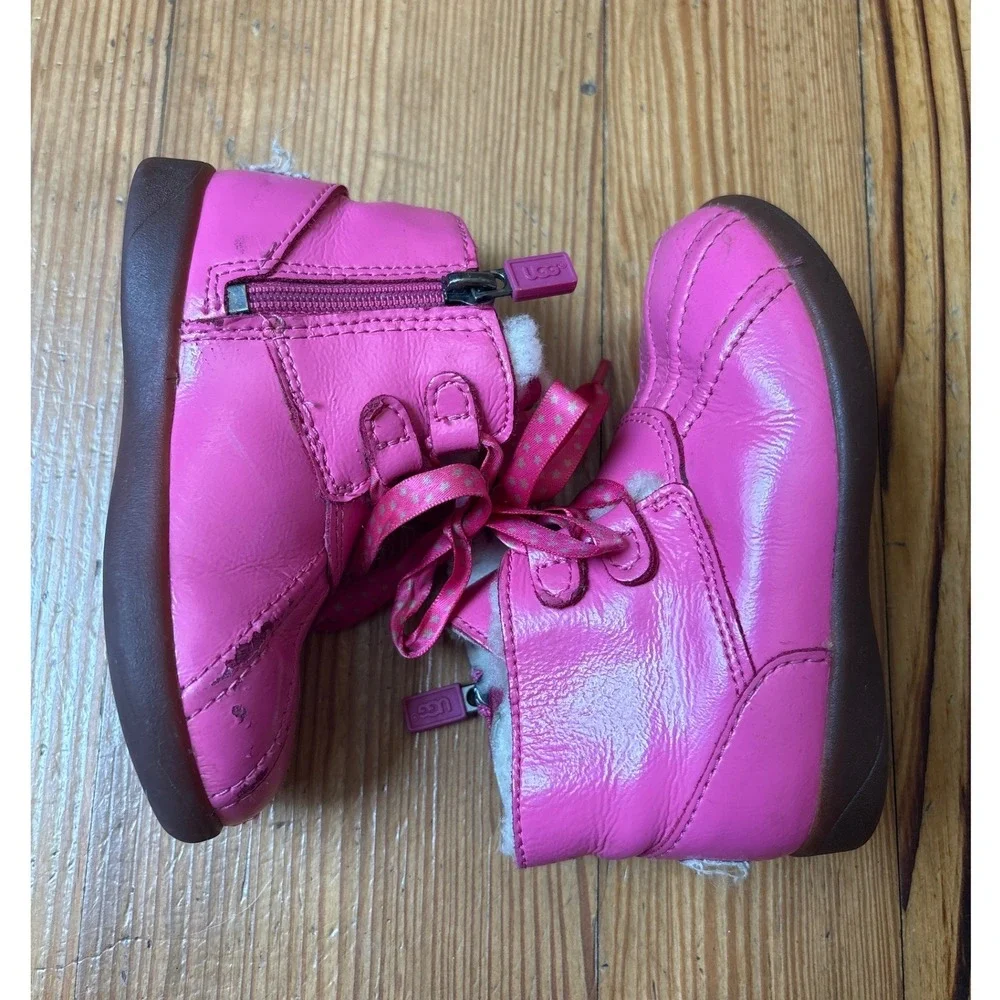 UGG Duck Boots‎ Kids Pink Leather Faux Shearling Zip Ribbon Lace SIZE 7